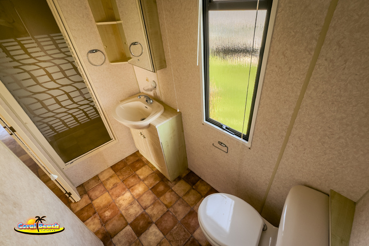 6 berth